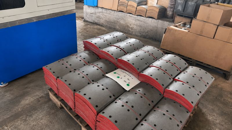 Heavy duty truck brake linings manufactured by Tuoba